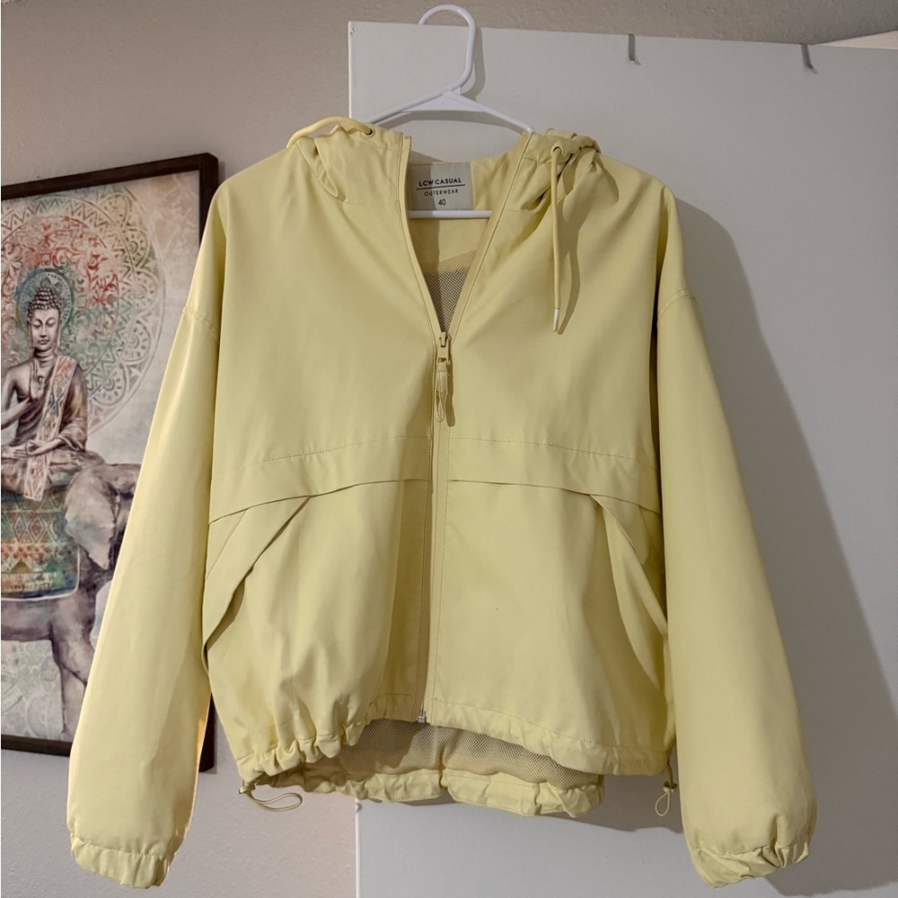 LCW Casual Women’s Lightweight Windbreaker Jacket -- Pastel Yellow - Picture 1 of 5